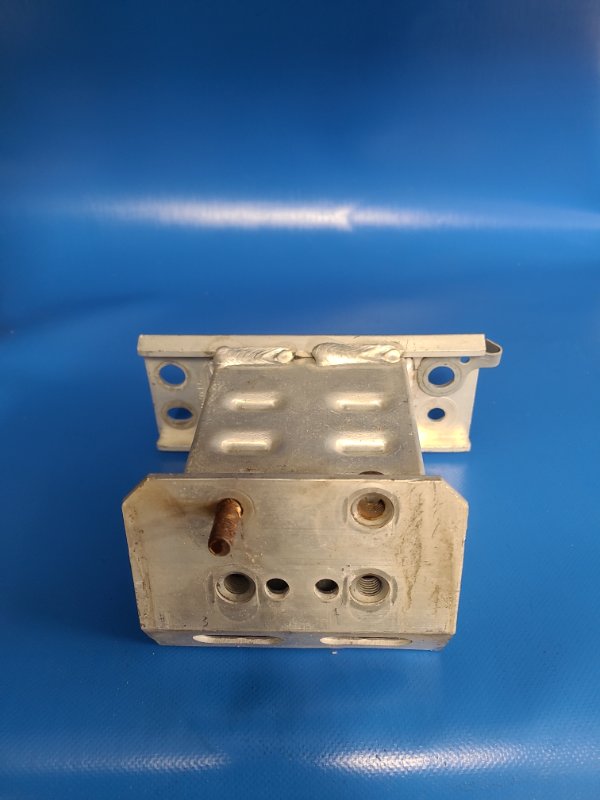 Front bumper reinforcement bracket TOYOTA PRIUS - 30 09-17 Right Front.