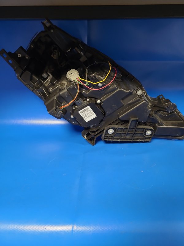 Headlight NISSAN LEAF 10-17 Lev.