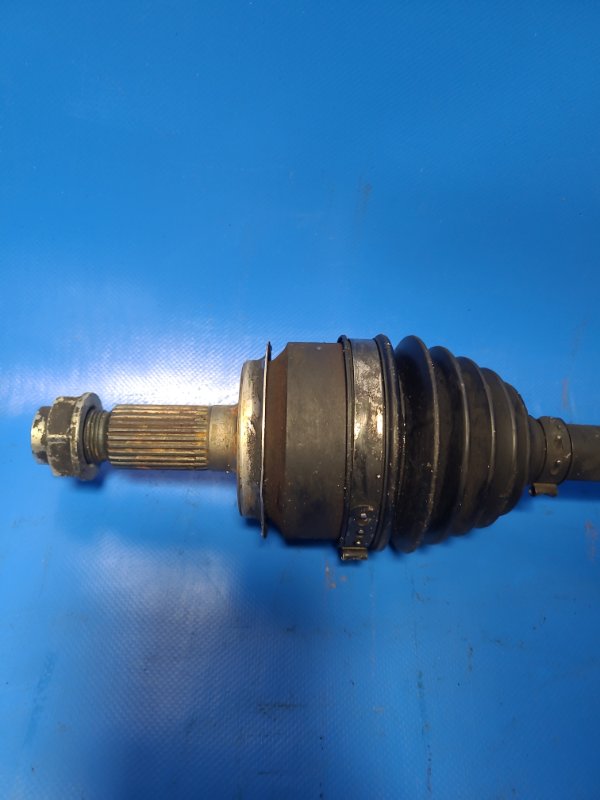 Front wheel drive HONDA CIVIC 4D 06-11 Right.