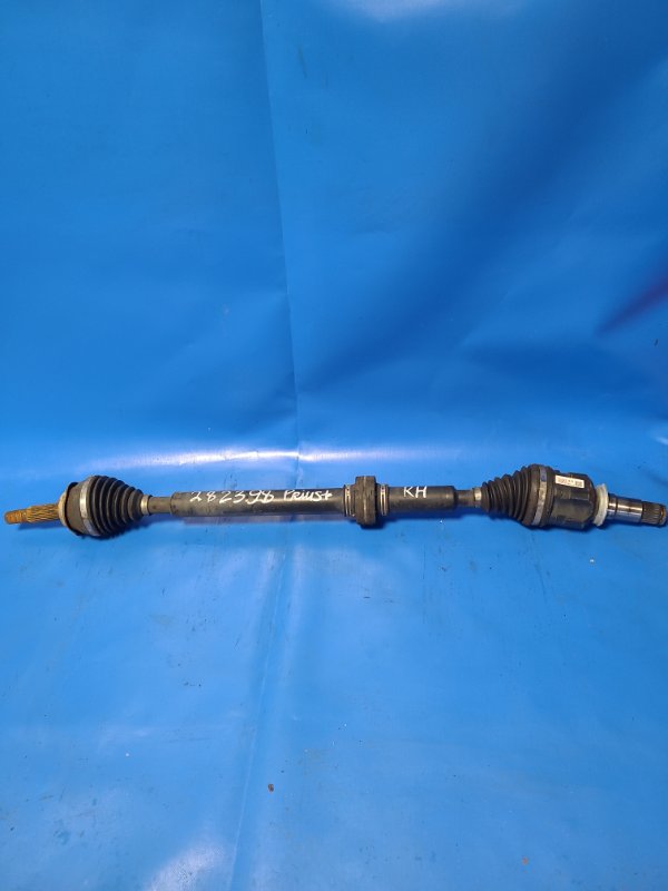 Front-wheel drive TOYOTA PRIUS PLUS 11-14 Right.
