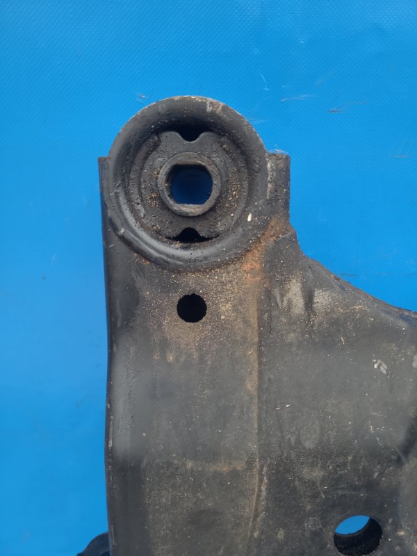 KIA CEED 06-12 front suspension beam