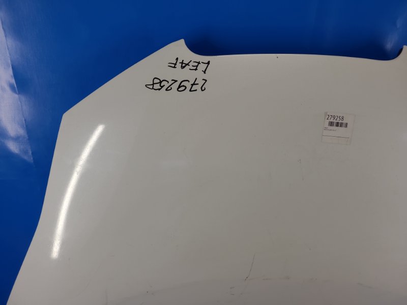 Nissan Leaf hood 10-17