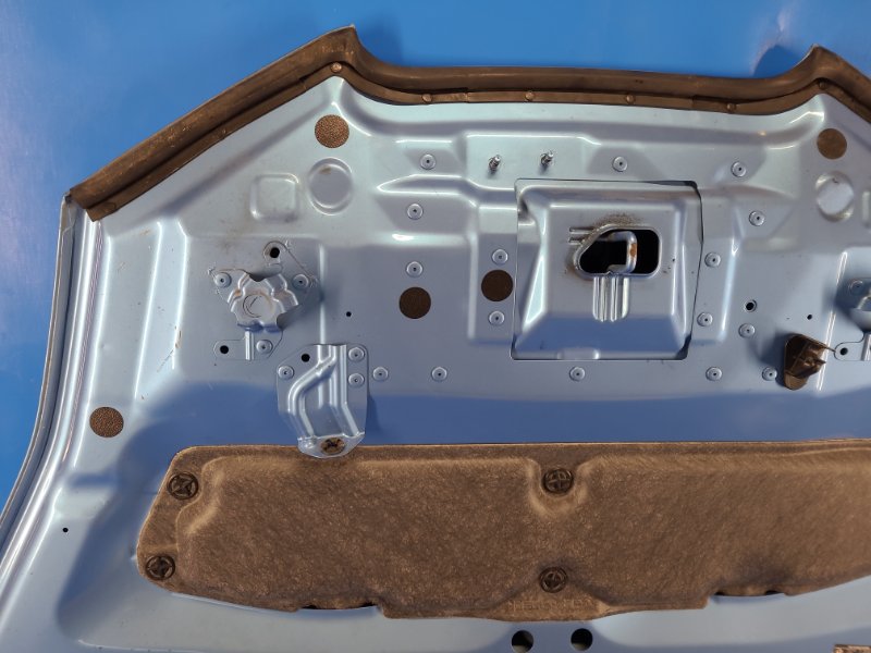Nissan Leaf hood 10-17