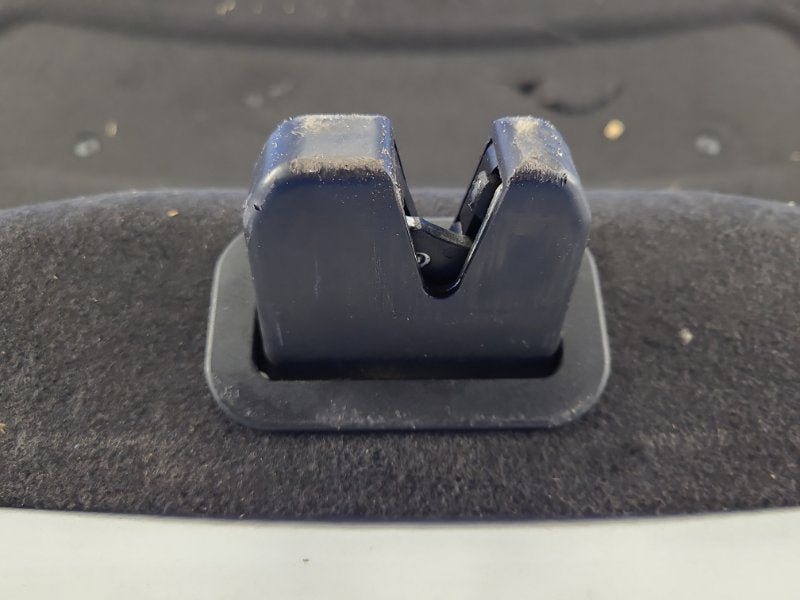 Trunk lid lock for Hyundai Genesis Sedan 08-13