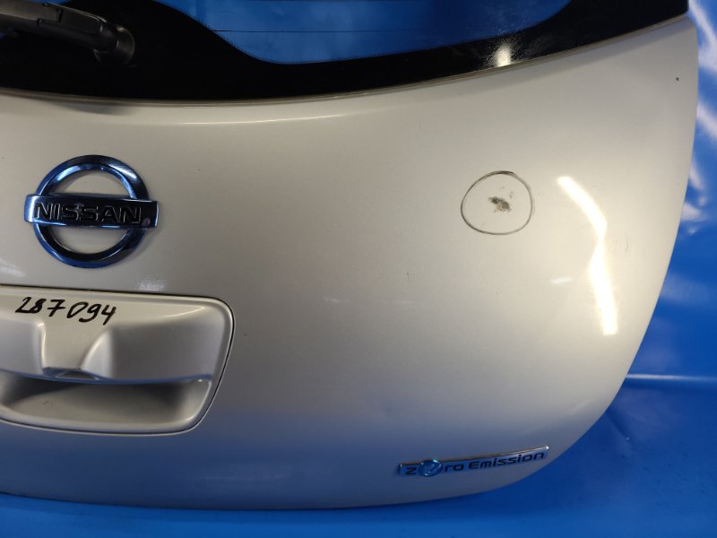 Nissan Leaf 10-17 trunk lid