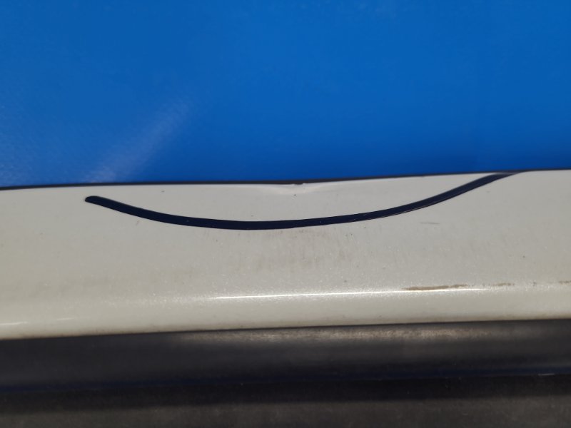 Door TOYOTA YARIS 05–11 Right Rear