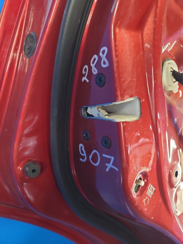 Door lock MAZDA CX-5 (KE) 11-17 Left. Rear.