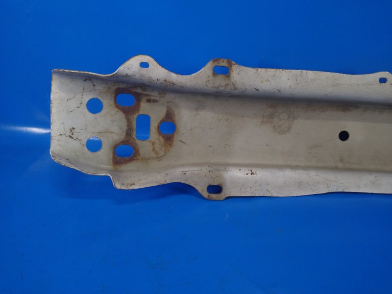Front bumper reinforcement for Toyota Yaris 11-20