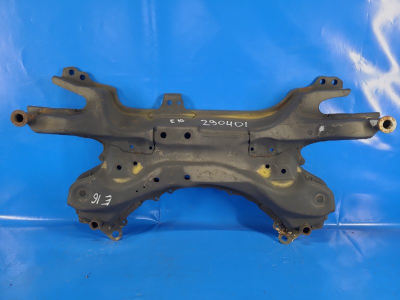 Front suspension beam TOYOTA COROLLA E16 13-