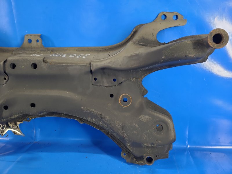 Front suspension beam TOYOTA COROLLA E16 13-