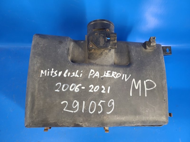 Air filter housing MITSUBISHI PAJERO 06-21