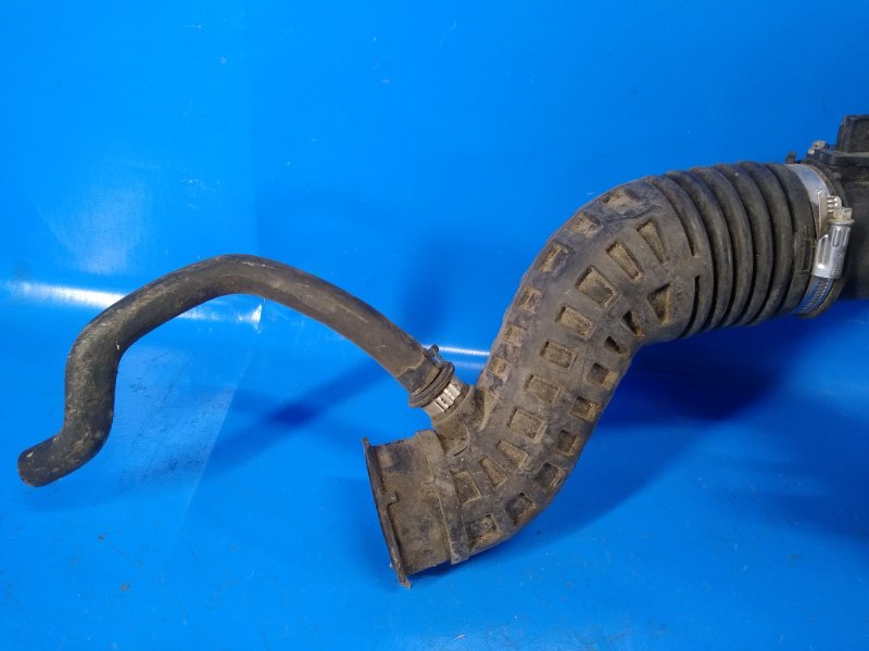 Air filter pipe NISSAN X-TRAIL T31 07-14