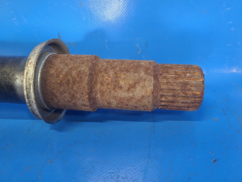 Front-wheel drive TOYOTA RAV4 13-19 Right.