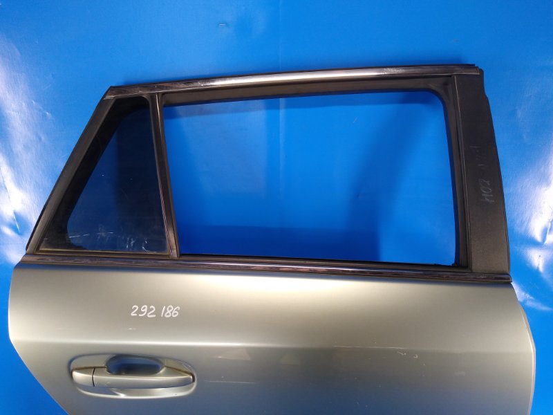 Door TOYOTA AVENSIS 08-18 Right Rear
