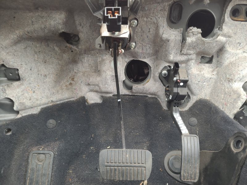 Brake pedal SUBARU OUTBACK 09-14 BR