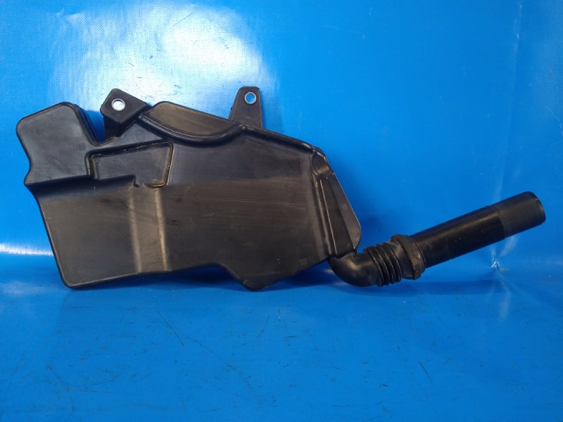 Windshield washer reservoir neck AUDI A6 (C7) 11-18 2011