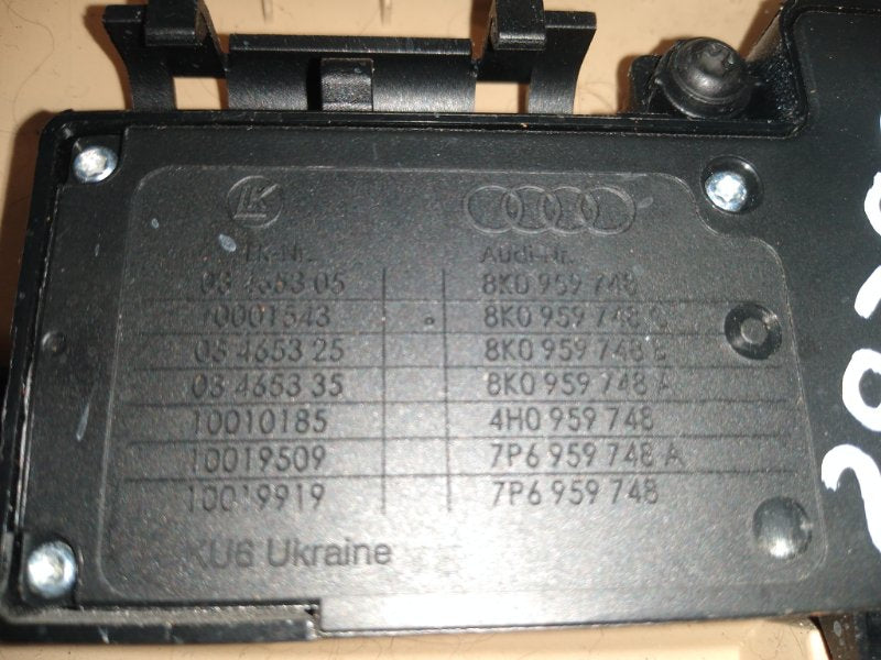 Seat adjustment motor AUDI A6 (C7) 11-18 2011 Right.