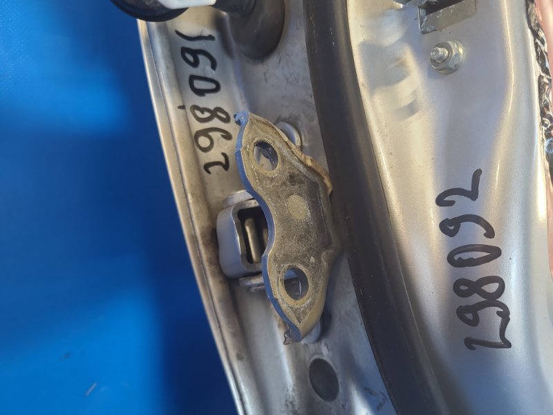 Lower door hinge TOYOTA CAMRY 40 06-11 2010 Right Rear