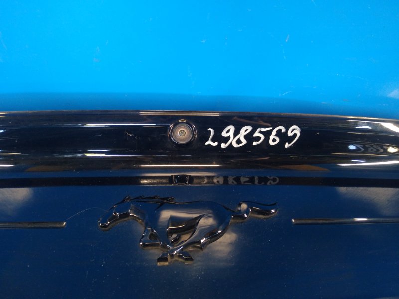 Rear view camera for the 2019 Ford Mustang 15