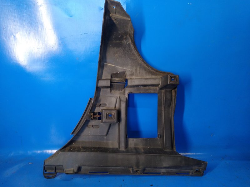 Rear bumper bracket VOLVO XC70 00–07 2006 Left.