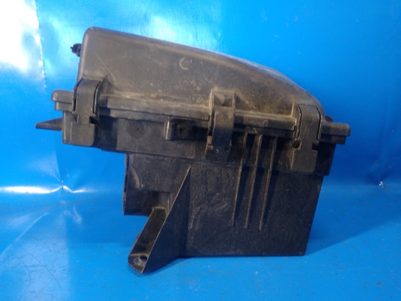 Air filter housing VOLVO XC70 00–07 2006