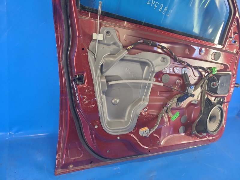 Door VOLVO XC70 00–07 2006 Left. Front.