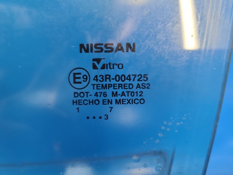 Door glass NISSAN SENTRA B17 12-21 2013 Left. Front.