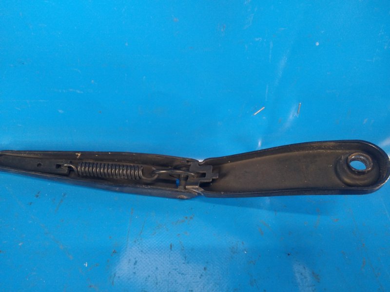 Front windshield wiper arm VOLVO S60 10-13 2012 Right