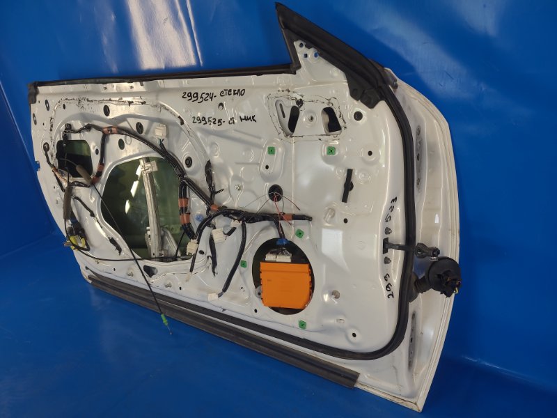 Door LEXUS IS250/350 05-13 2013 Lev.