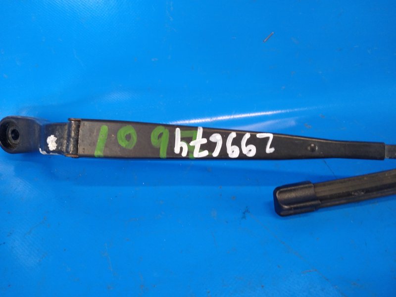 Front windshield wiper arm DODGE CALIBER 06-11 2006 Left.