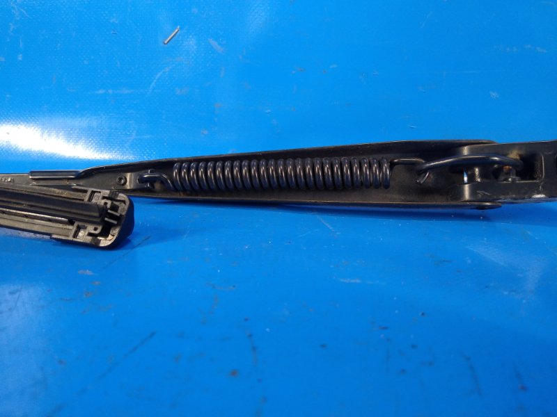 Front windshield wiper arm DODGE CALIBER 06-11 2006 Left.