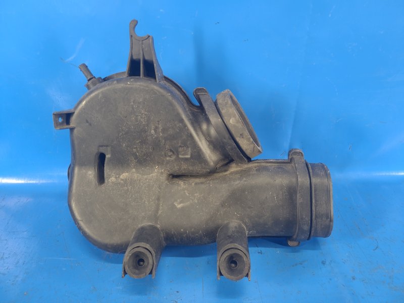 Chrysler 200 10-14 2013 Air Filter Hose