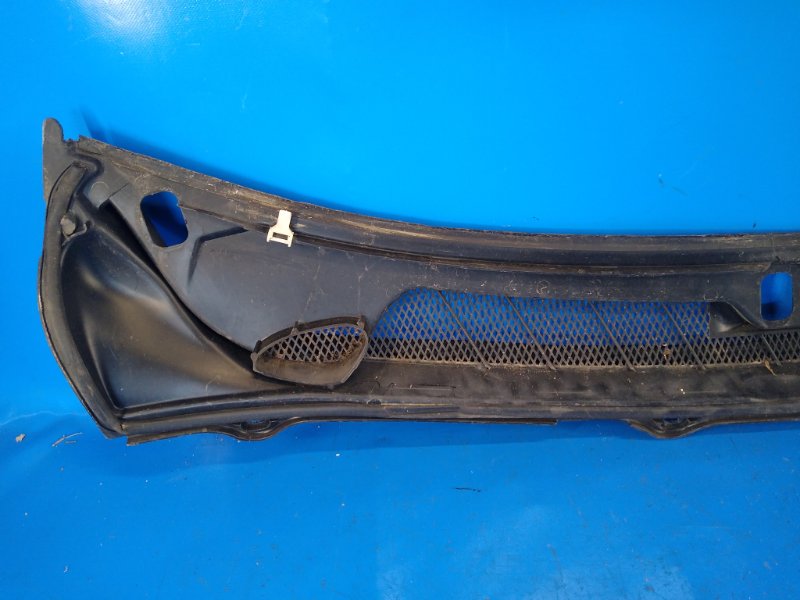 Plastic under the windshield / Frog VOLVO XC90 02–16 2008