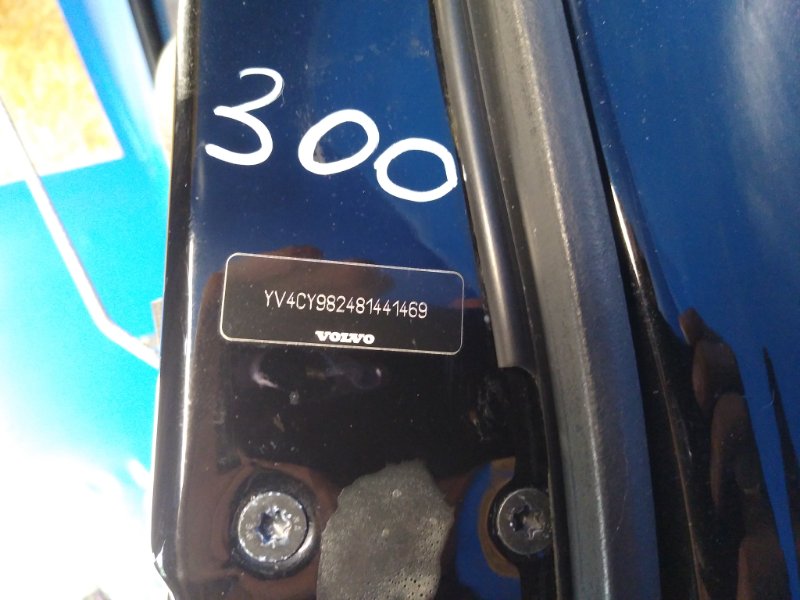 Door VOLVO XC90 02–16 2008 Right Front