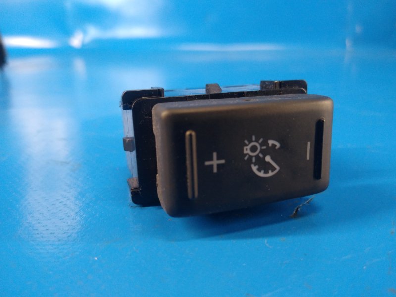 Instrument cluster light control for Nissan Sentra B17 12-21 2013