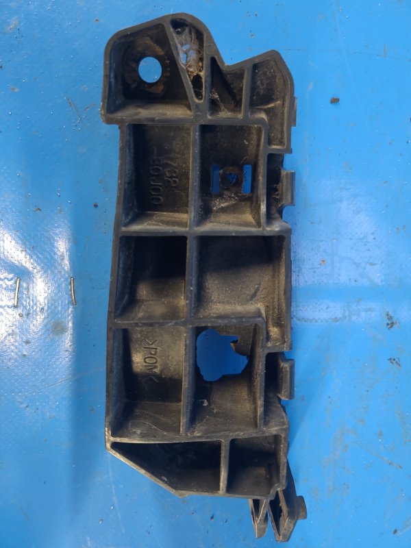 Front bumper bracket SUZUKI SX4 06-13 2008 Left.