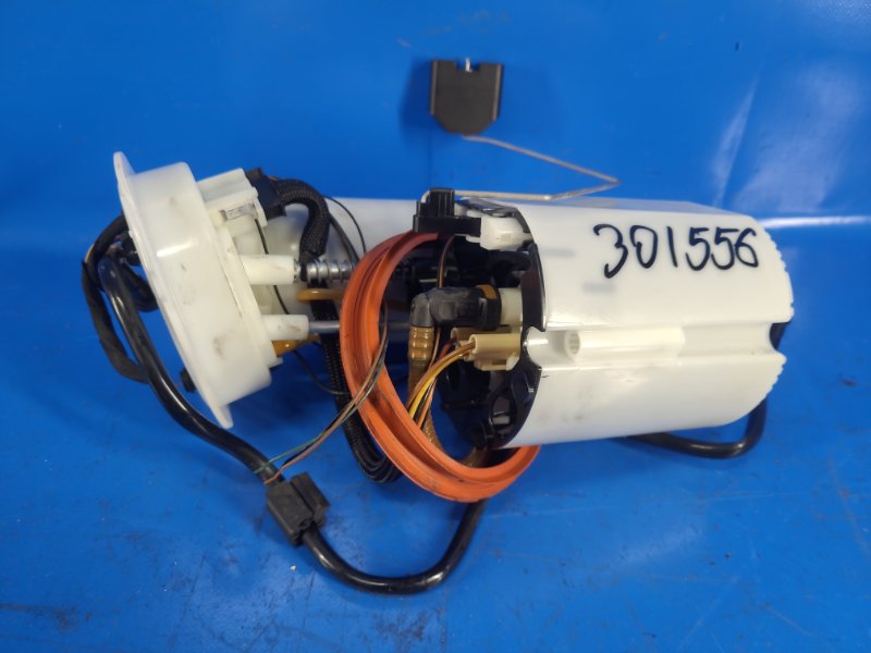 Fuel pump AUDI A6 (C7) 11-18 2011