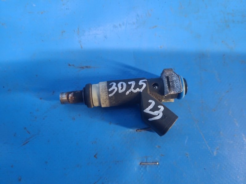 Fuel injector Chrysler 200 10-14 2012