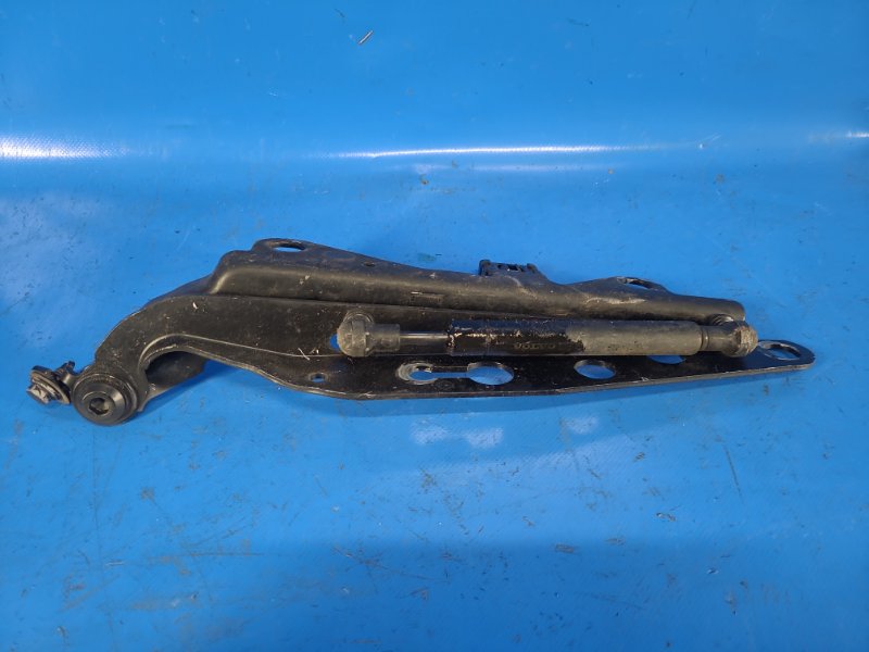 Hood hinge VOLVO XC70 00–07 2006 Right