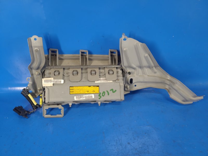 Knee airbag TOYOTA CAMRY 40 06-11 2010 Left. Front.