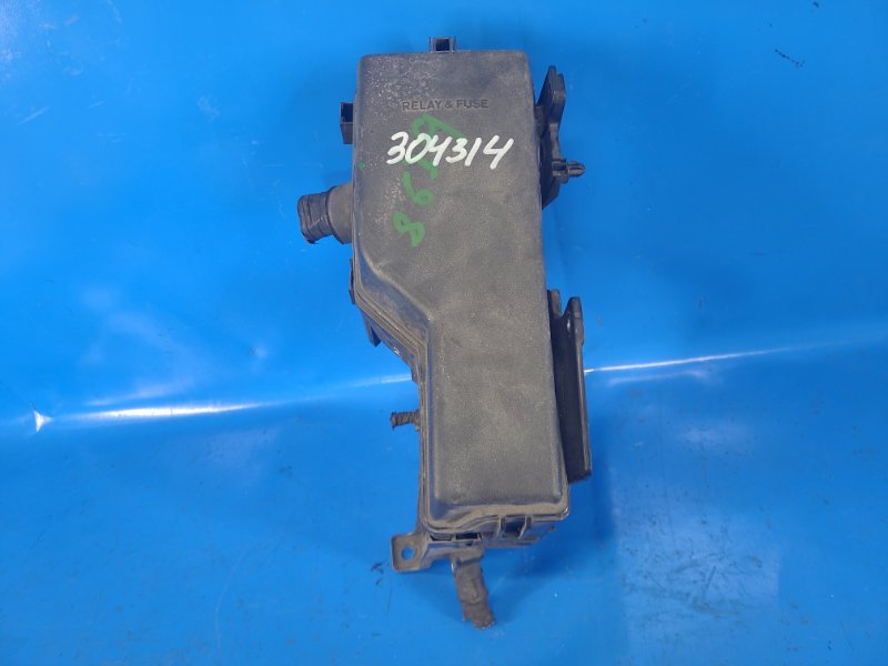 Fuse box engine compartment Toyota Camry 40 06-11 2007