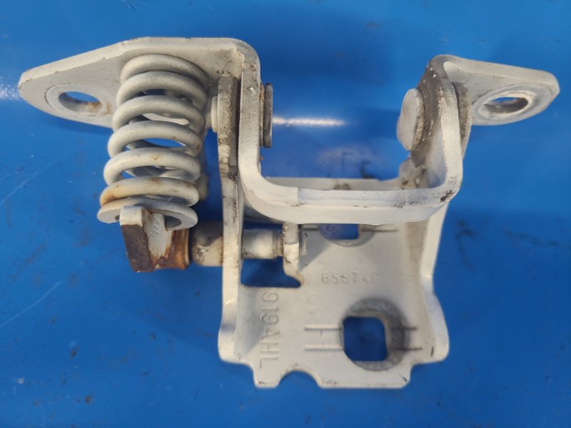 Lower door hinge CHRYSLER 200 10-14 2013 Left. Rear.