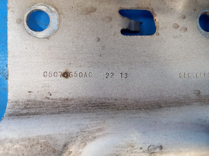 2013 Chrysler 200 10-14 Battery Shelf
