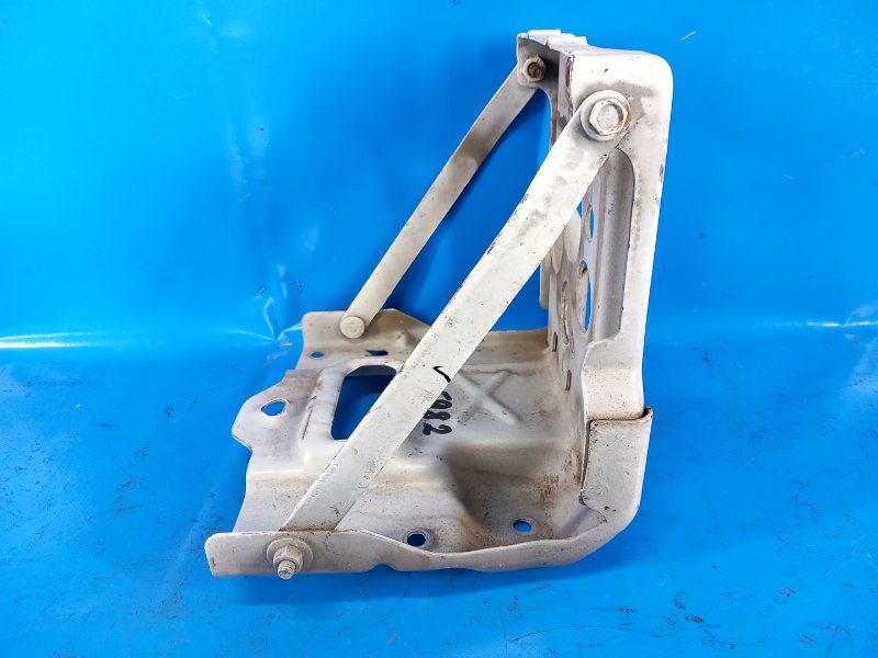 2013 Chrysler 200 10-14 Battery Shelf
