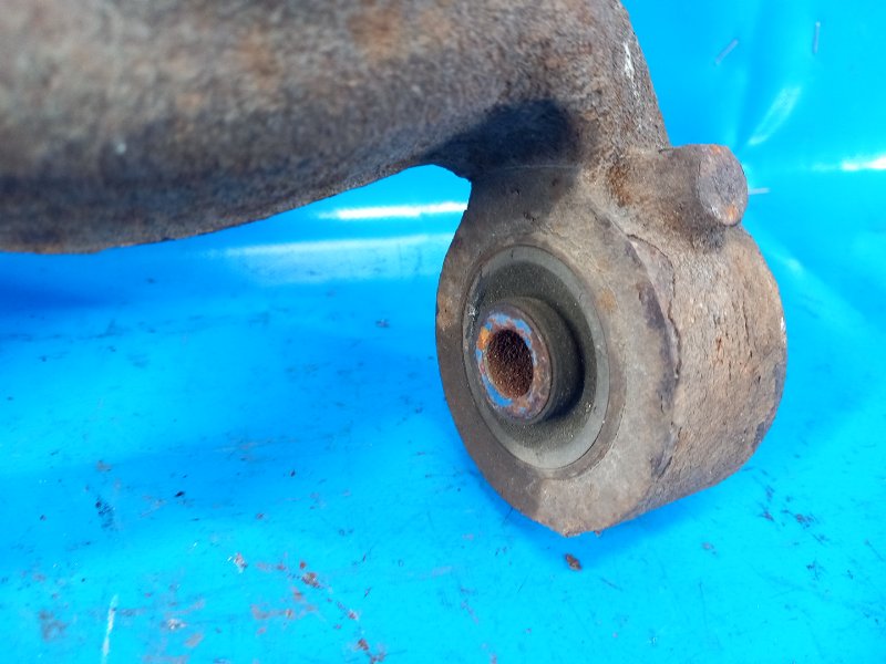 Trunnion CHRYSLER 200 10-14 2013 Left. Rear.