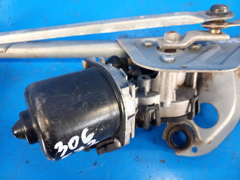 Windscreen wiper motor MINI COOPER S R57 09-15 2011 Front.