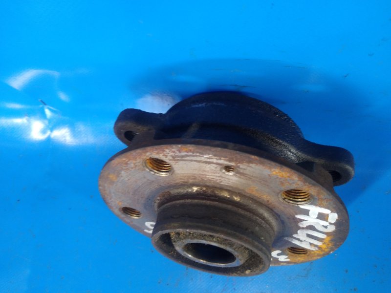 Hub AUDI A6 (C7) 11-18 2011 Left. Before.