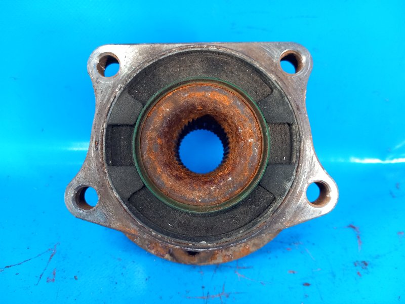 Hub VOLVO XC70 00–07 2006 Rear