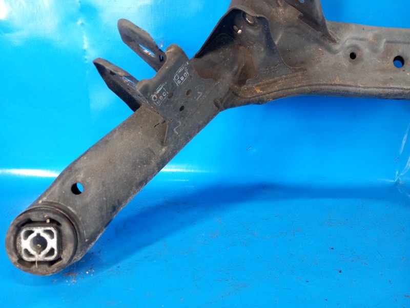Rear suspension beam AUDI A6 (C7) 11-18 2011