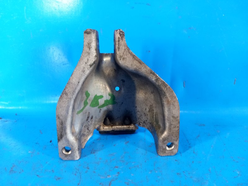 Engine mount bracket AUDI A6 (C7) 11-18 2011 Right